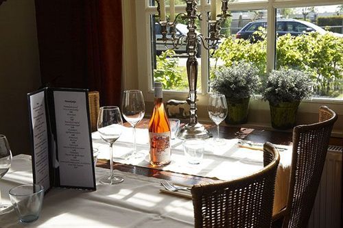 Hotel Recreatiepark Wiringherlant 3*