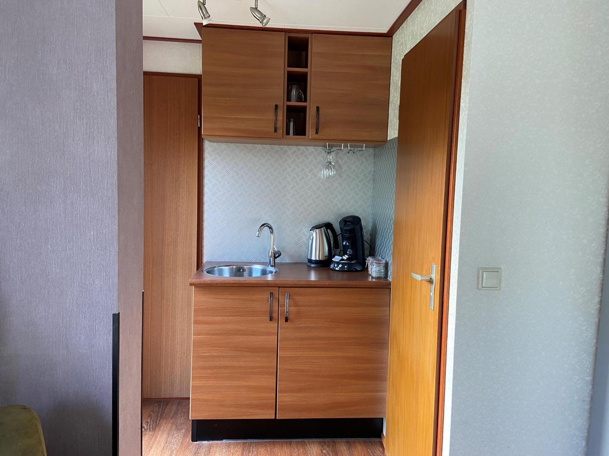 Hotel Recreatiepark Wiringherlant 3*