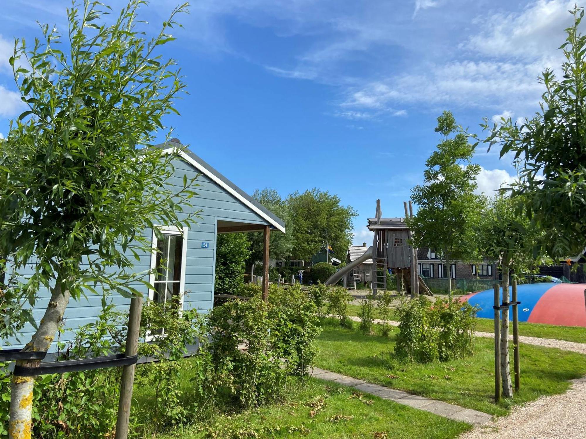 Hotel Recreatiepark Wiringherlant 3*